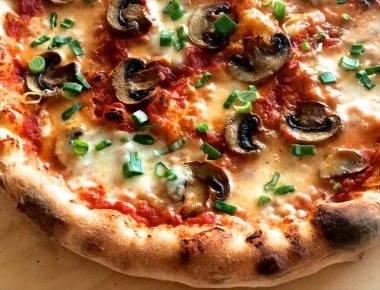 Μαγαζί προσφέρει δωρεάν πίτσα εάν... δεν ασχολείστε με το κινητό σας όσο τρώτε